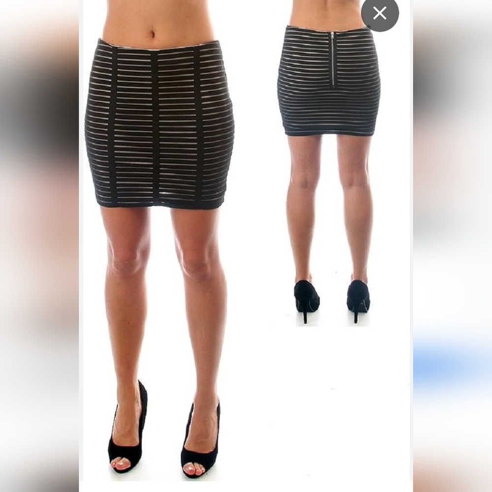WET SEAL Black Cream Striped Stretch Mini Skirt Lined Sz S